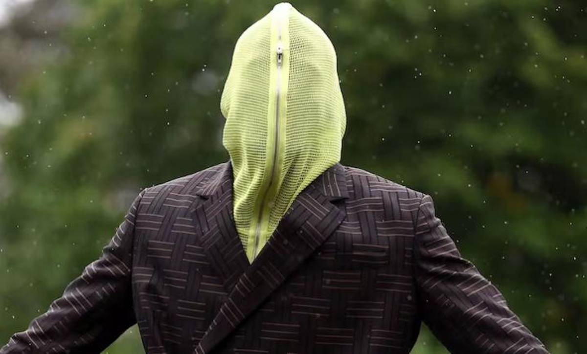 Misterio en Francia: el jugador que llegó encapuchado a la concentración y así se presentó Koundé