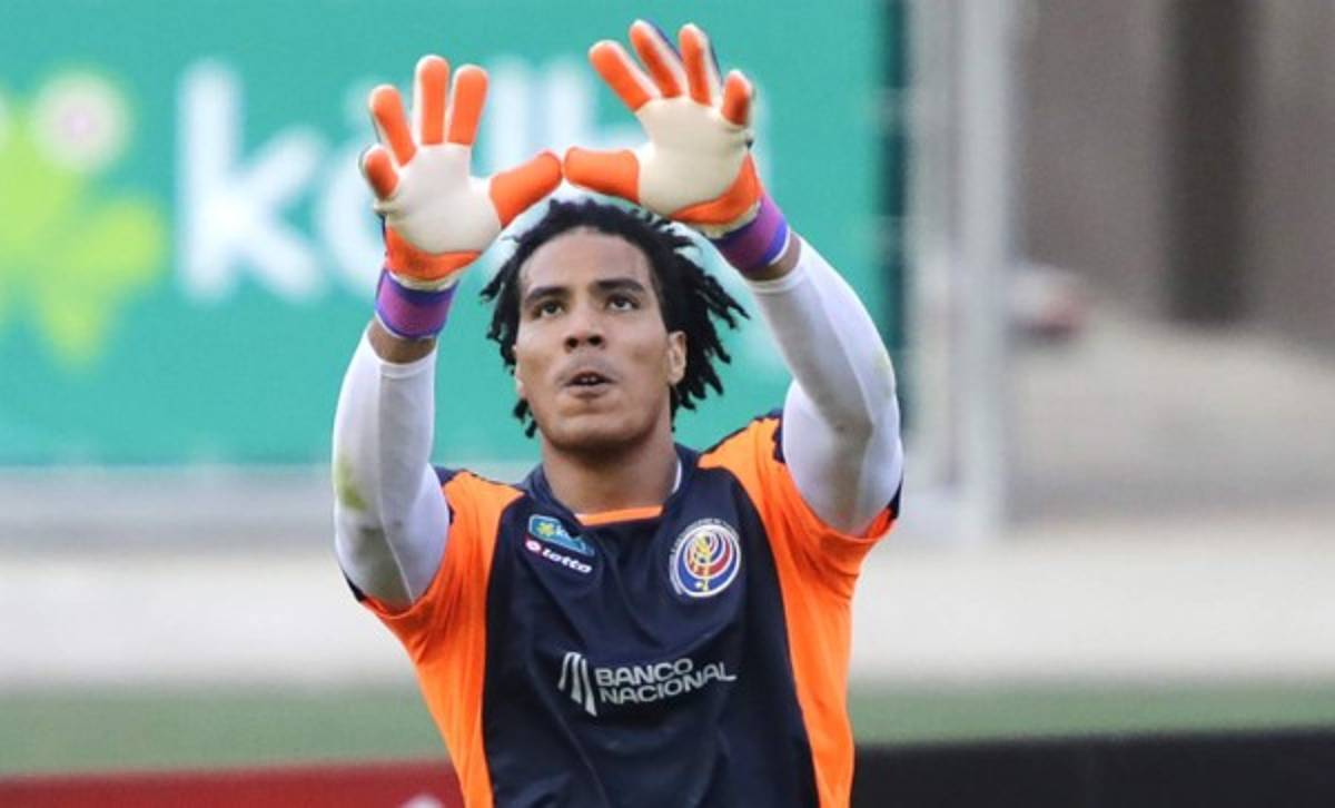 Noel Valladares, el portero con más juegos en la eliminatoria de la Concacaf