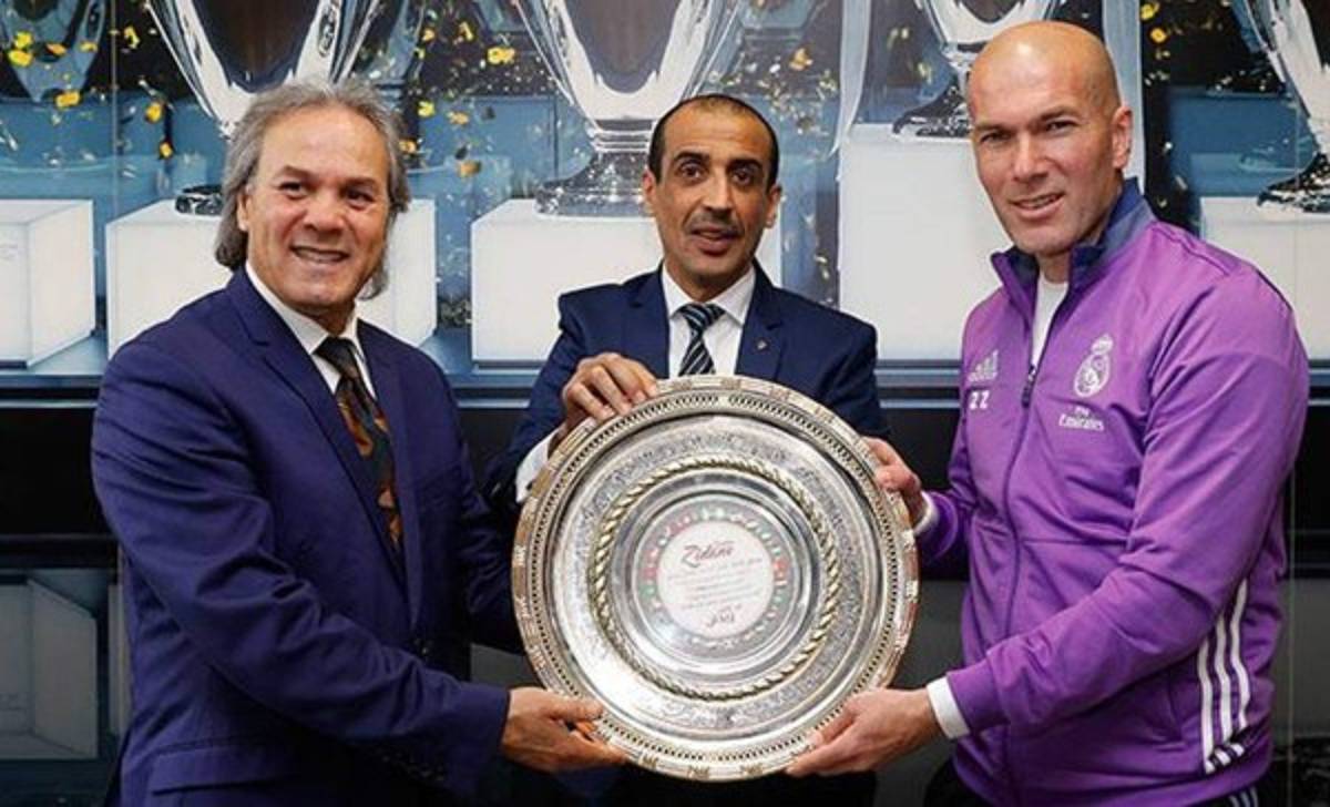 Zidane, premiado como mejor entrenador de 2016