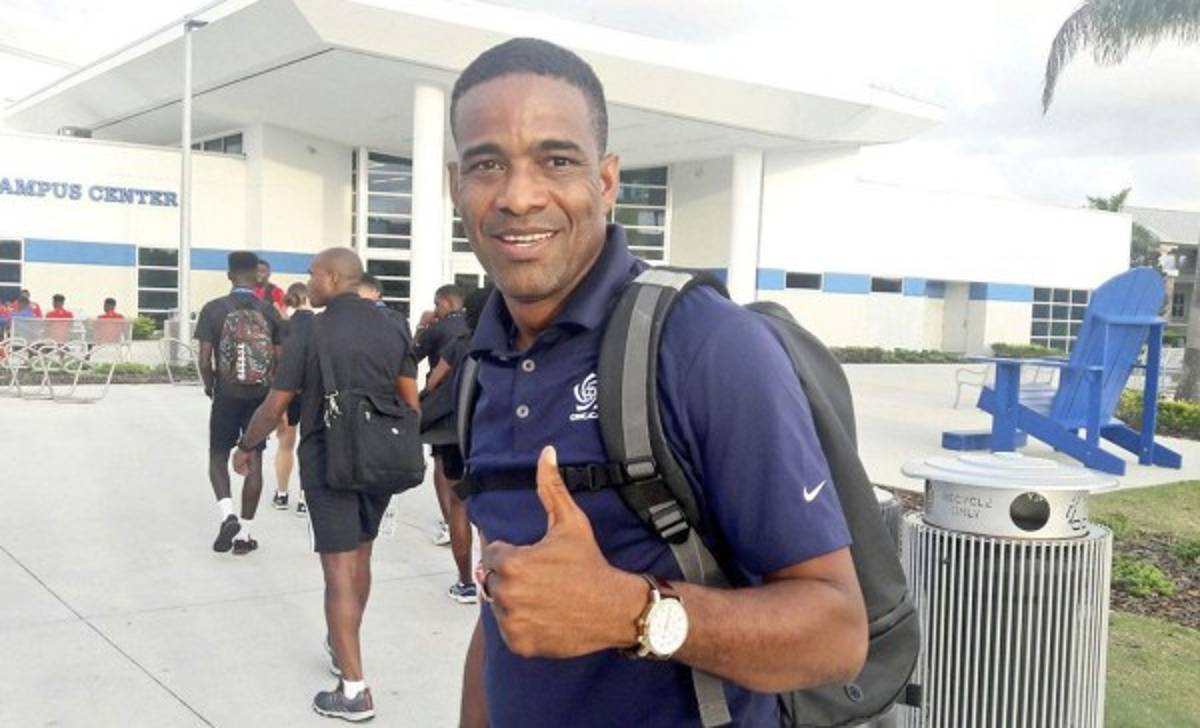 El árbitro panameño Roberto Moreno califica al VAR como una gran herramienta