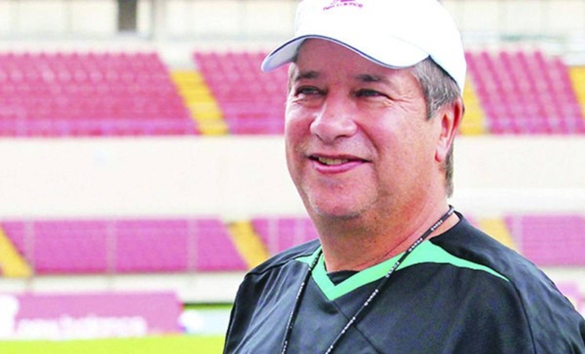 'Bolillo' abre segunda semana de prácticas con baja del capitán Baloy