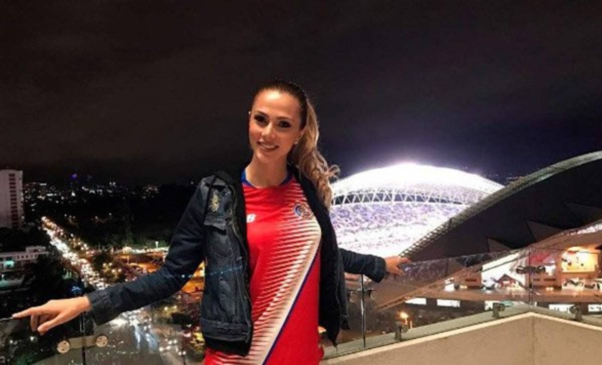 Karina Ramos, la hermosa presentadora que calienta las redes en Costa Rica