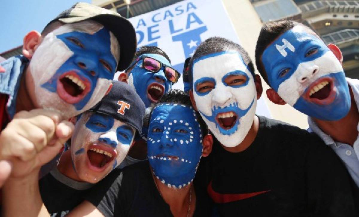 Al 2x1 los boletos para el Honduras vs México en todo el estadio