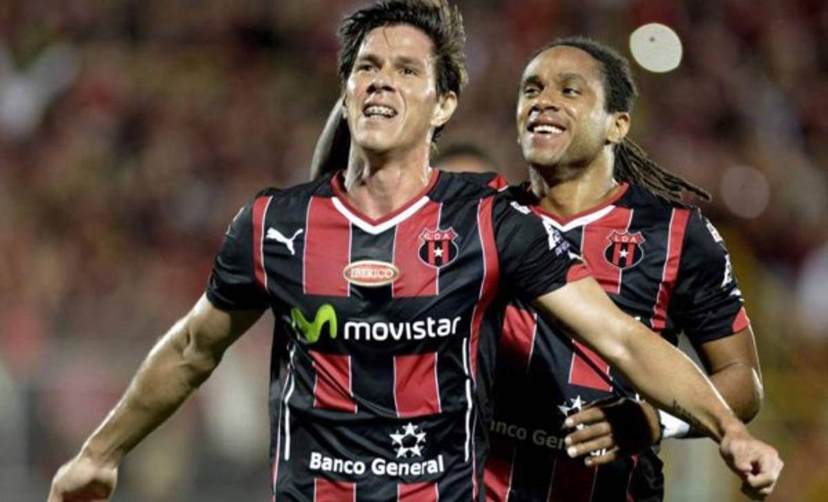 Otro costarricense jugará en el fútbol español