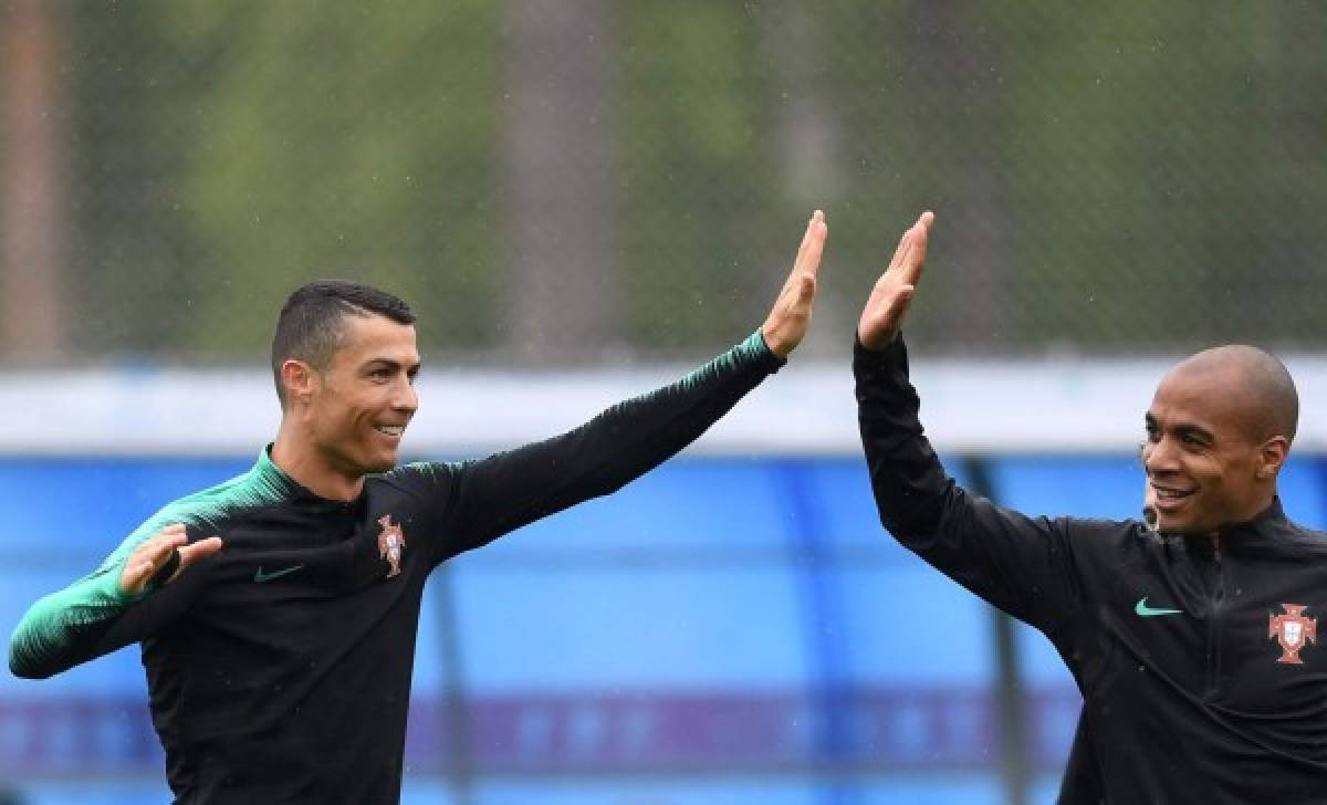 ¿Tristeza? Así fue captado Cristiano Ronaldo en su primer entrenamiento en Rusia