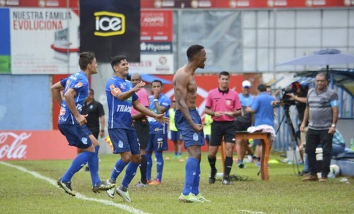 Pérez Zeledón acaba con el invicto de 25 juegos de Herediano