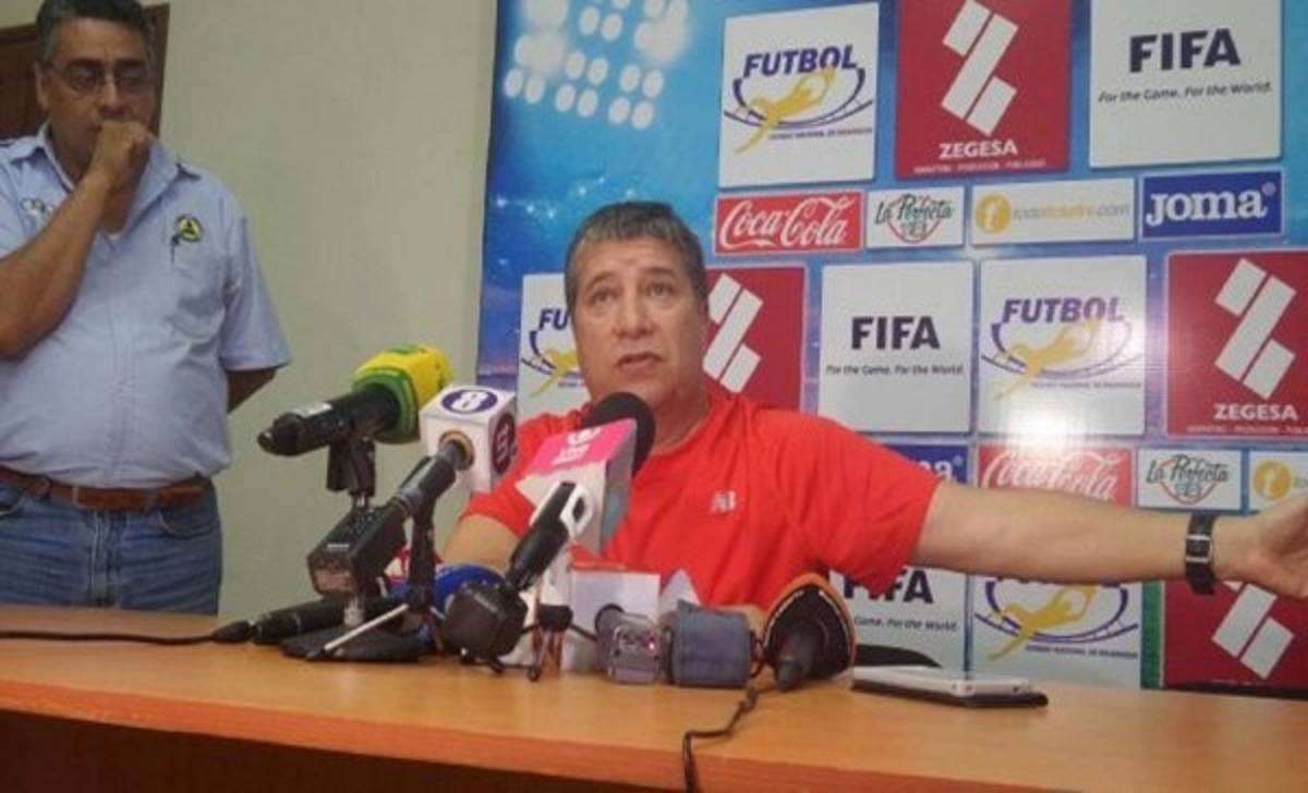 'Bolillo” Gómez: 'Tenía jugadores que ni siquiera se habían montado a un avión”