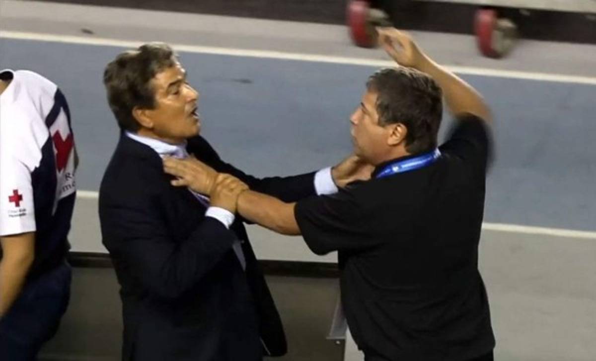 'Bolillo' Gómez: 'Yo nunca en la vida había peleado con Pinto pero él siempre ha sido así'