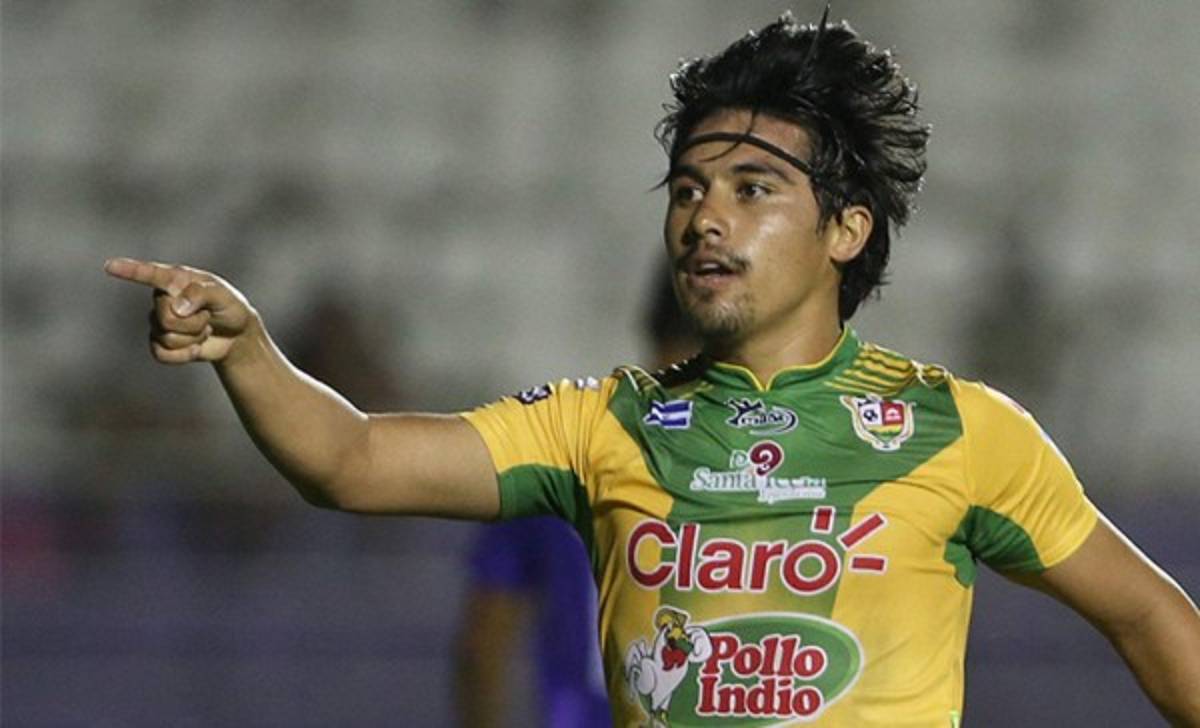 Futbolista salvadoreño en la mira de club mexicano