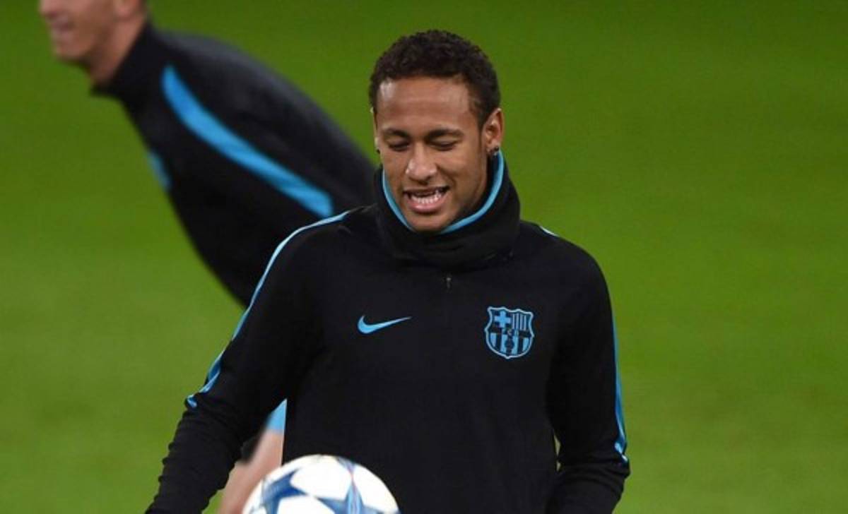 Neymar se perderá el primer partido del Mundial de Clubes, afirma su padre