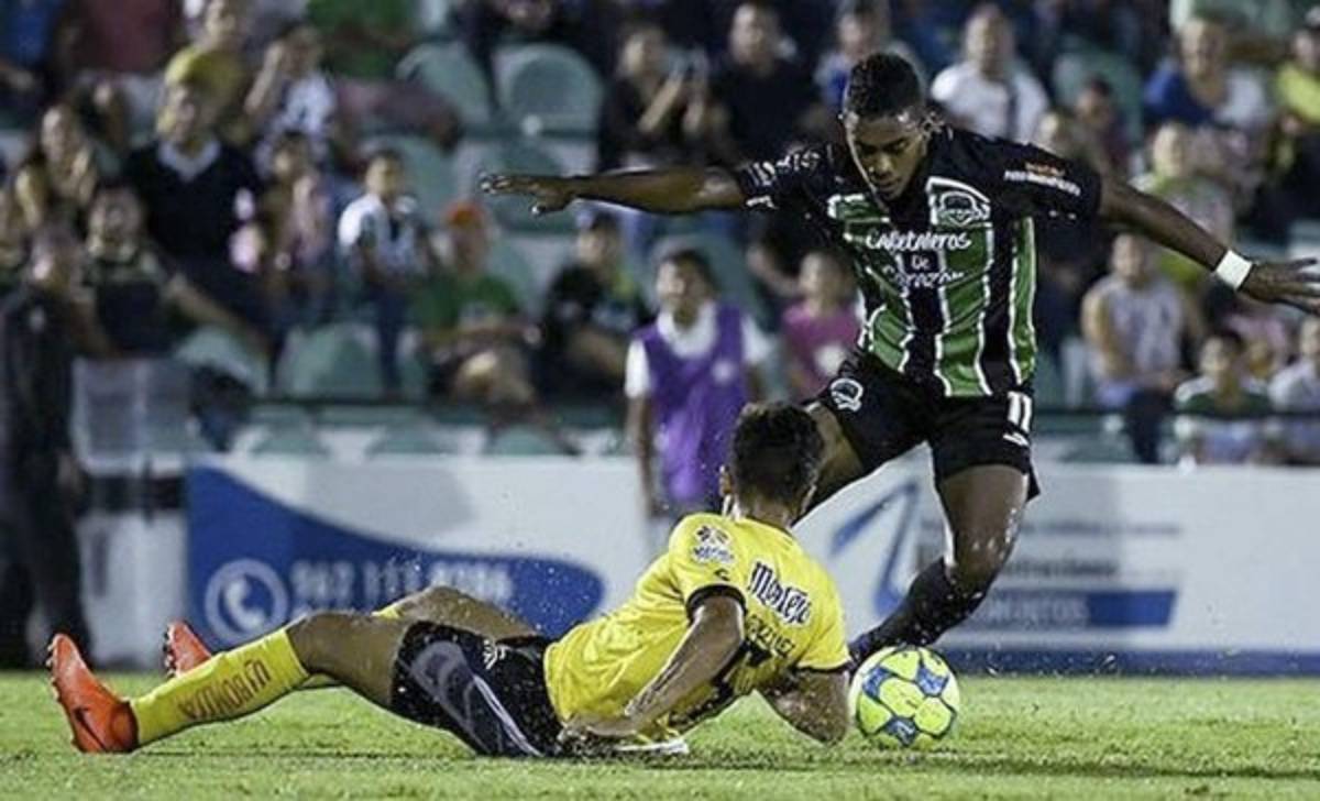 Panameño Bárcenas y argentino Ramos dan triunfo a Cafetaleros sobre Venados