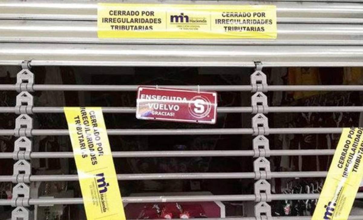 Tributación cierra todas las tiendas del Saprissa en Costa Rica