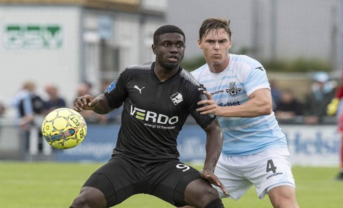 Mayron George, el delantero tico que apunta de goles pide estar en Rusia