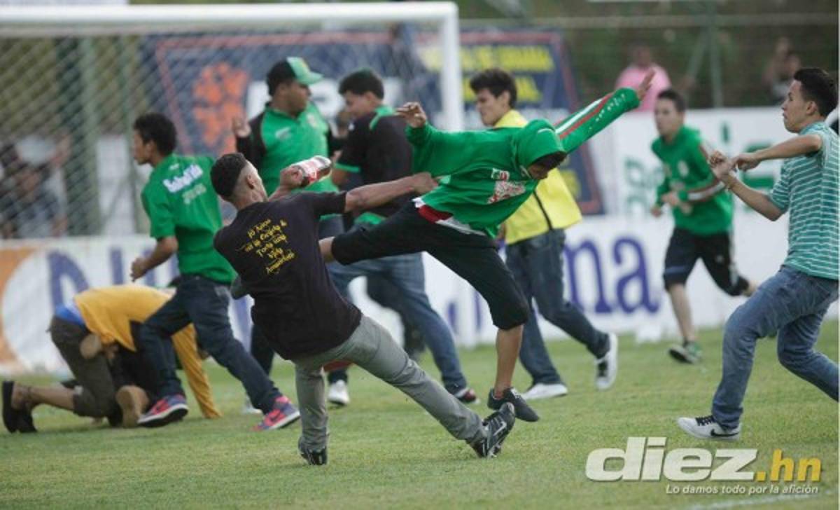Honduras: ¡Vandalismo al final del Marathón vs Real España!