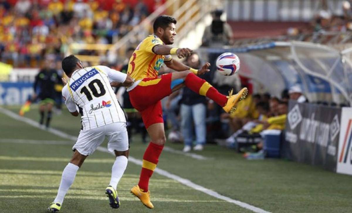 Mexicano Luis Hernández es el extranjero con más minutos disputados en Costa Rica