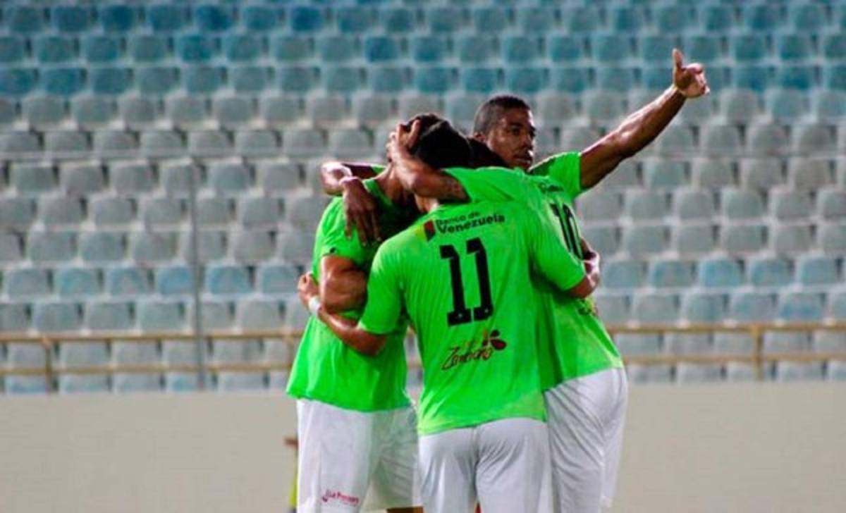 Panameños Gabriel Torres y Ricardo Clarke anotan en Venezuela