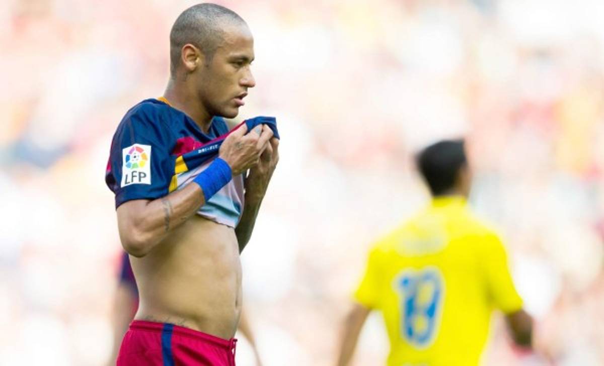 Dani Álves rapó a Neymar en el vestuario antes del Barcelona vs Las Palmas