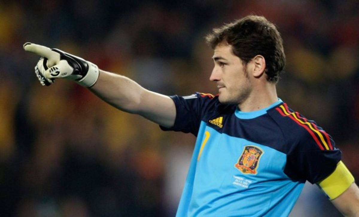 Casillas cumplirá su partido 100 como capitán de España