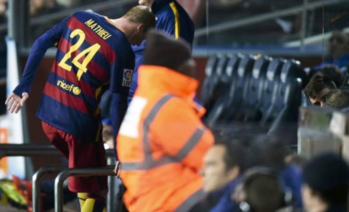 Mathieu sufre una elongación en el cuádriceps derecho