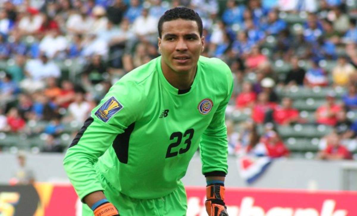 Esteban Alvarado salió lesionado en Turquía y enciende las alarmas en Costa Rica