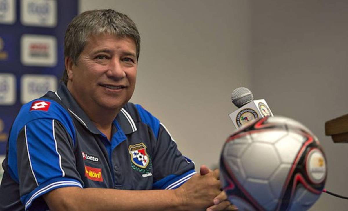 'Bolillo' Gómez: 'Tengo la ilusión de llevar a Panamá al mundial'