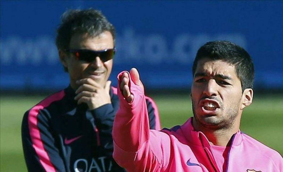 Barcelona: Luis Suárez sale en defensa de Luis Enrique