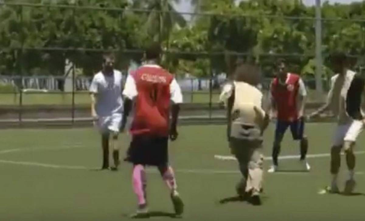 Astro del fútbol sala se disfrazó de mendigo para impresionar a todos