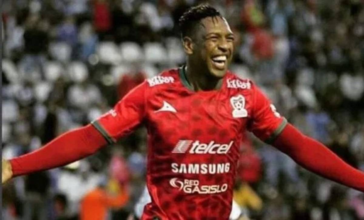 Panameño Roberto Nurse continúa encendido en el fútbol mexicano previo al inicio de la hexagonal