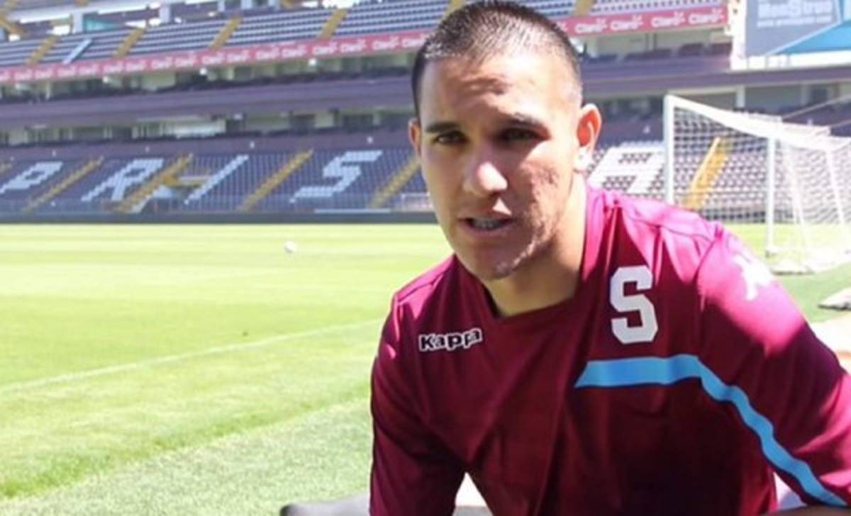Nicaragüense demandará a David Guzman del Saprissa