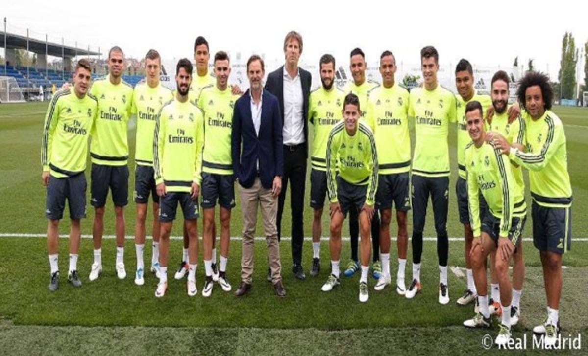 Edwin Van der Sar: 'Navas tiene los pies en la tierra, está haciendo las cosas muy bien'