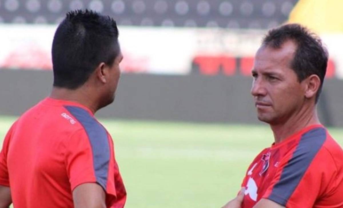 Jorge Claros tiene nuevo entrenador en el Alajuelense