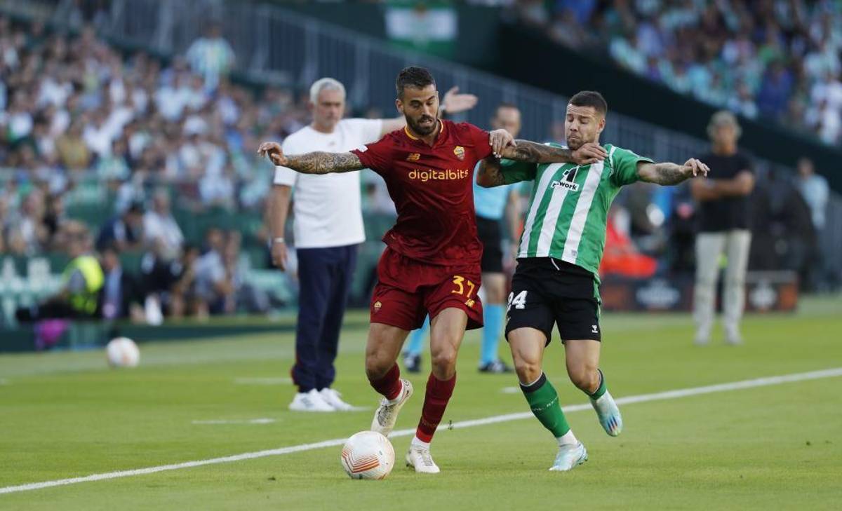 Quedaron fuera de Real Madrid y Barcelona; Keylor Navas busca equipo: los mejores jugadores que están libre