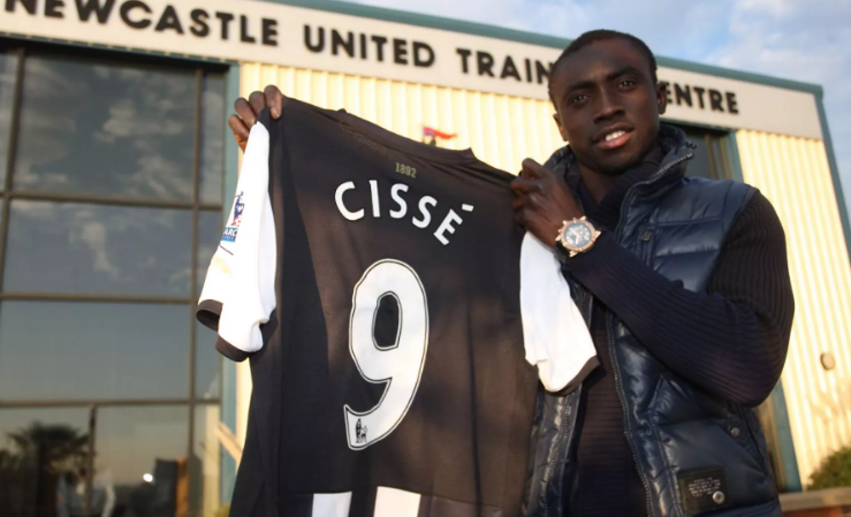 Insólito: le dijo a su bella novia que se iba de vacaciones, pero viajó a Francia para casarse con otra mujer