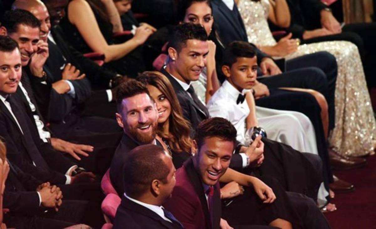 LO QUE NO SE VIO POR TV: ¡La cara de Messi cuando Cristiano fue elegido el 'The Best' de la FIFA!
