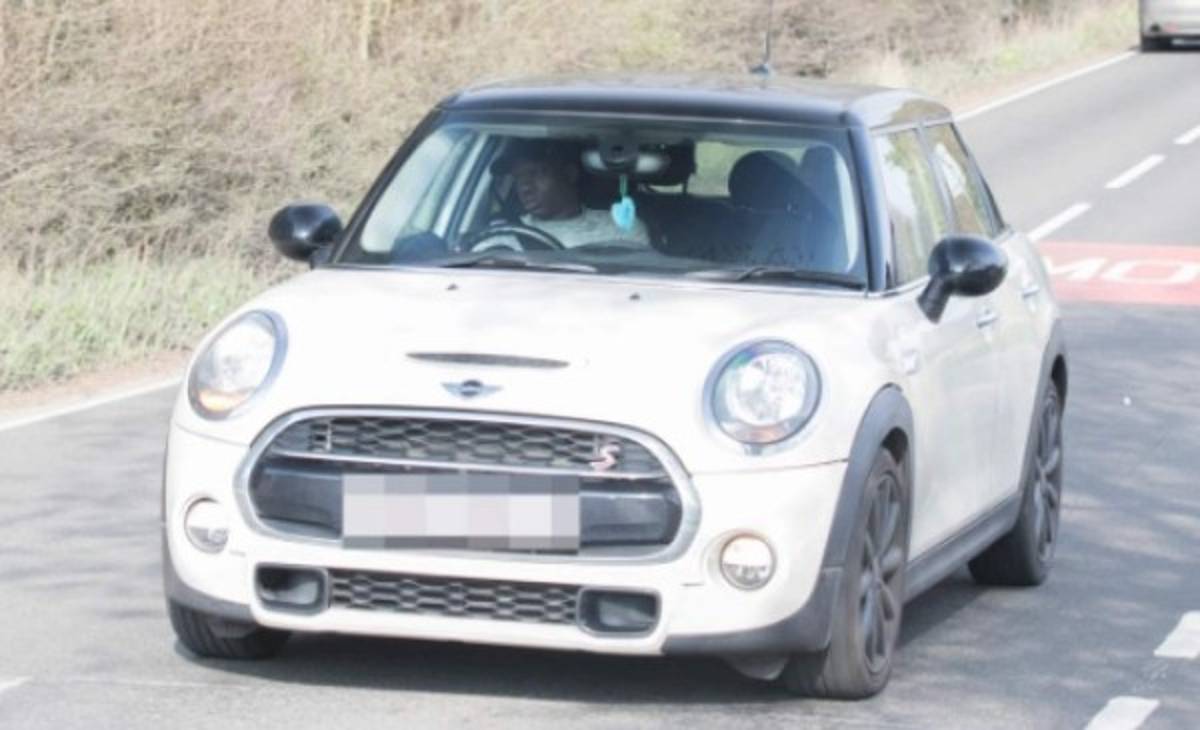 Messi con uno de lujo ¿Cuánto pagan los cracks al mes por el alquiler de un auto?