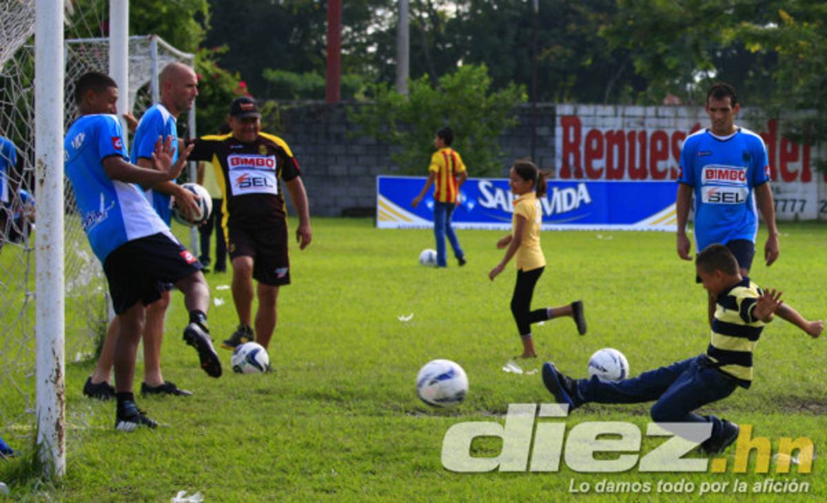 Aldea SOS visita al Real España.