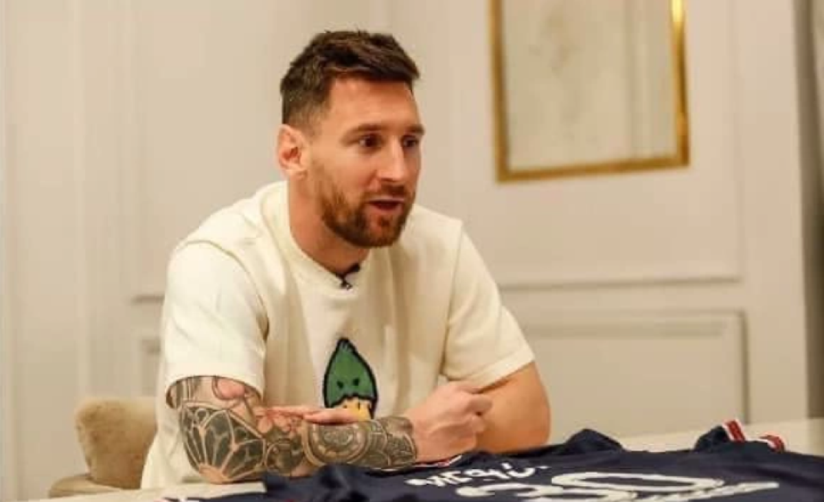 ¿Cuánto cuesta? Así es la camiseta ‘‘súper exclusiva’’ que lució Messi para sumarse a la selección argentina previo al partido contra Honduras
