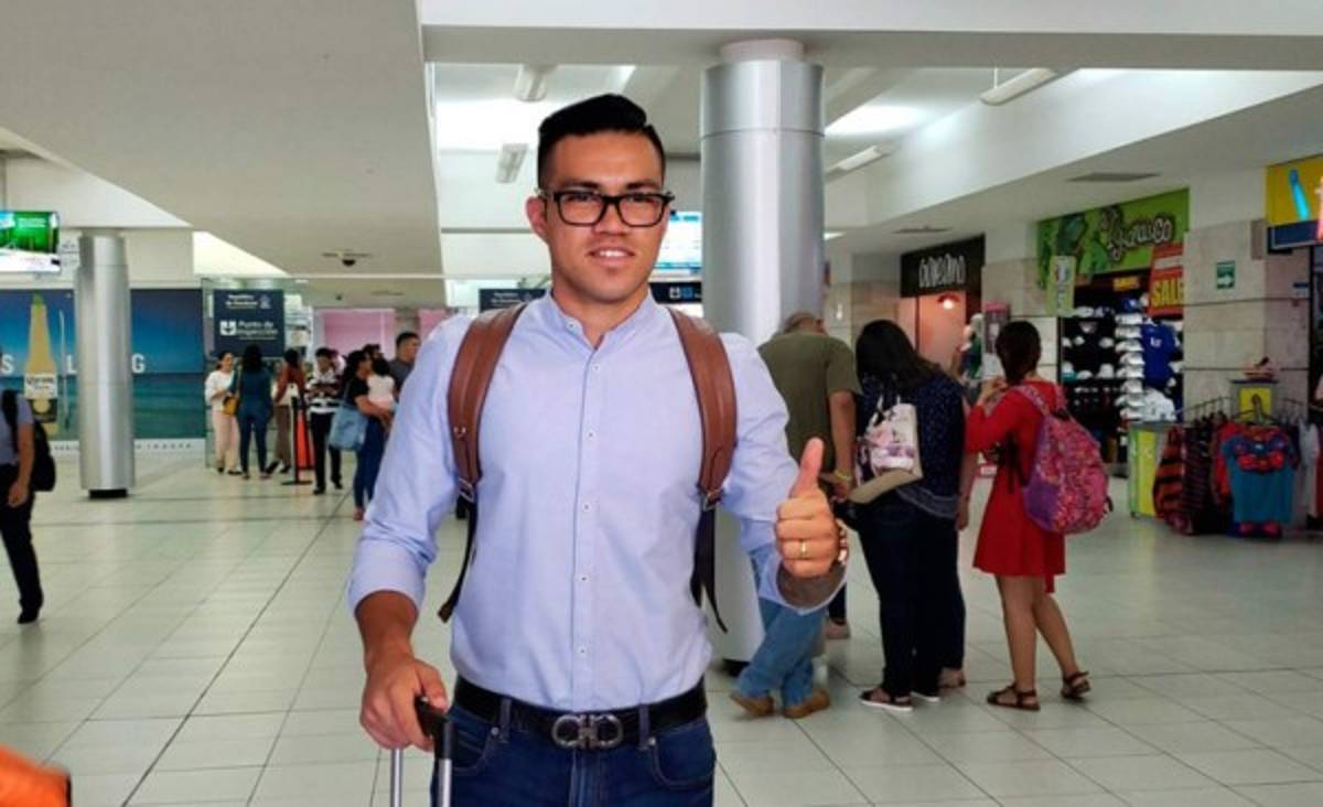 José Escalante viajó para incorporarse al Cavalry canadiense y luego volar a Panamá