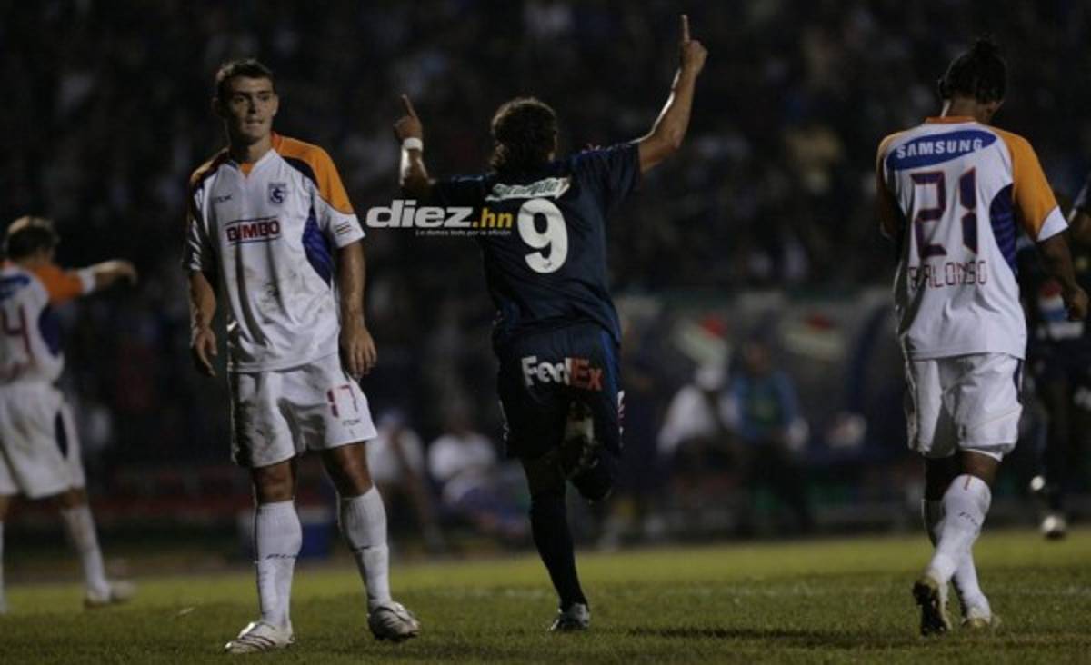 Las fotos que no habías visto de la final que le ganó Motagua a Saprissa en el Nacional