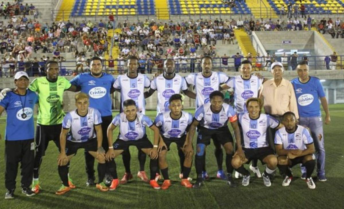 Rambo de León, el único sobreviviente de la Selección de Honduras del 2001