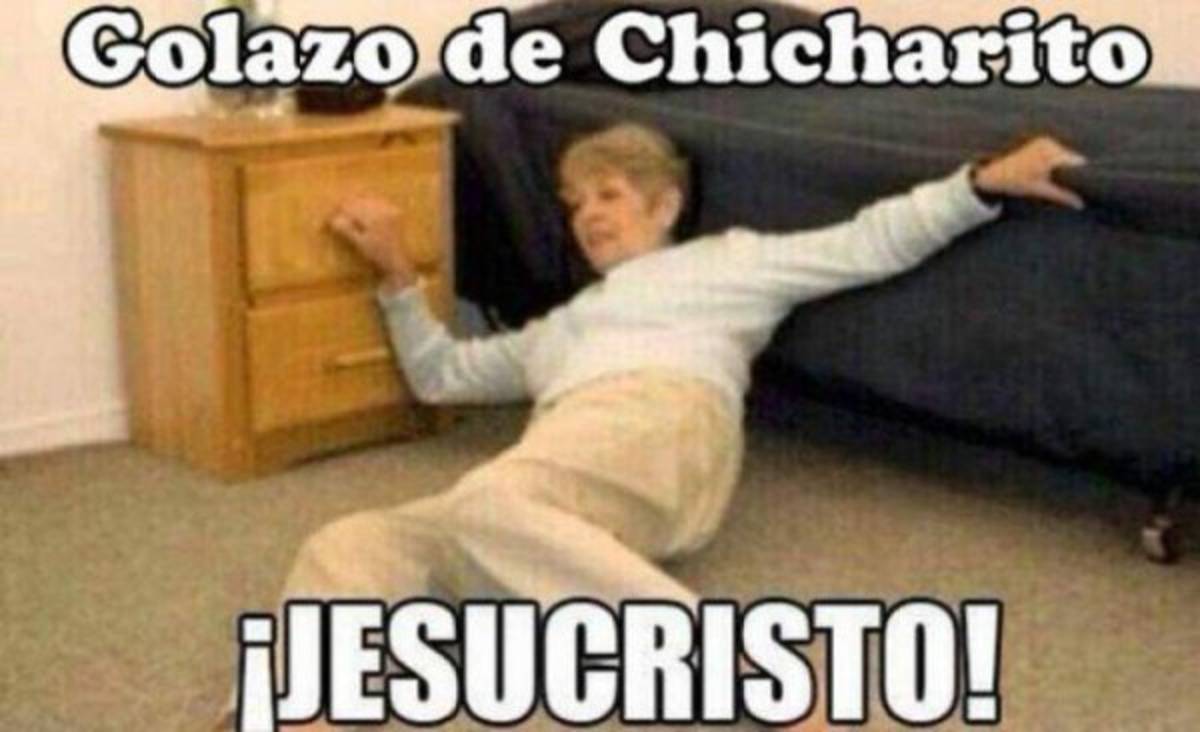 Los mejores MEMES del gran momento de Chicharito con el Bayer Leverkusen  