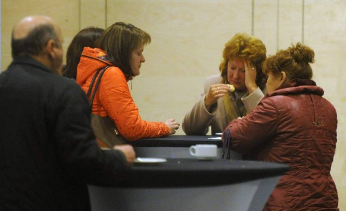 Imágenes dramáticas de los familiares de las víctimas del avión accidentado