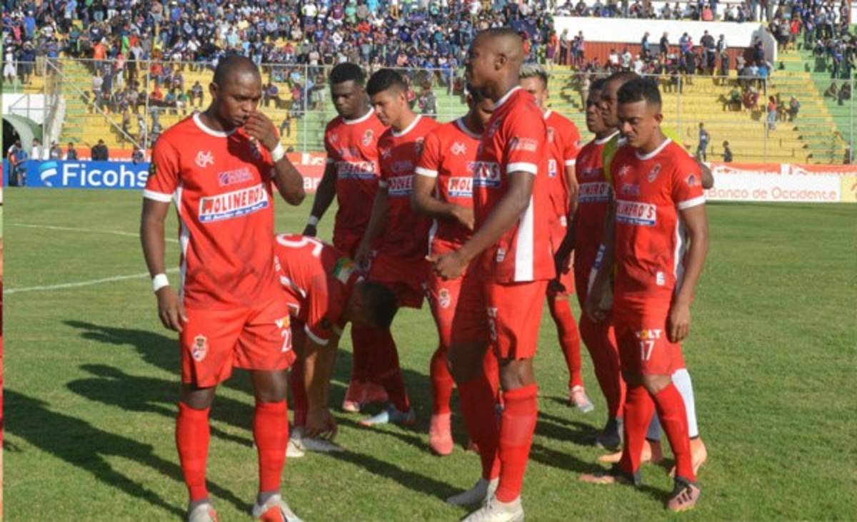 FICHAJES: Najar es ofrecido en Turquía; Olimpia con novedades y Motagua define futuro de Elmer Güity