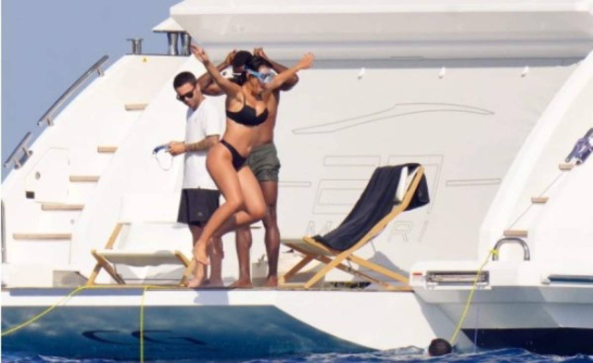 ¡Cazados! Georgina Rodríguez luce su impecable figura en un yate con Cristiano Ronaldo