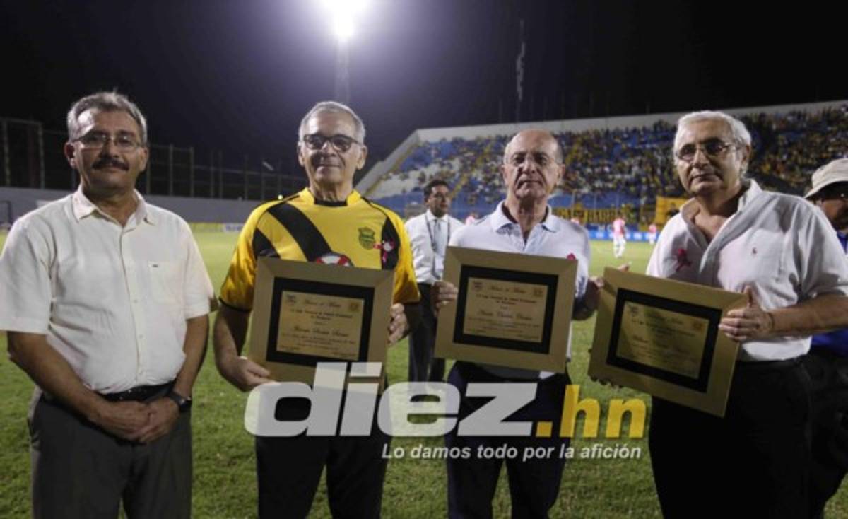 Las imágenes que no viste en televisión del Real España-Olimpia