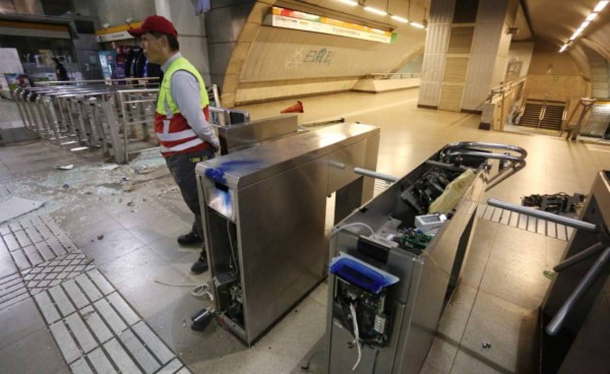Disturbios, sangre y muertos... ¡Santiago de Chile, sede de la final de Copa Libertadores en crisis social!