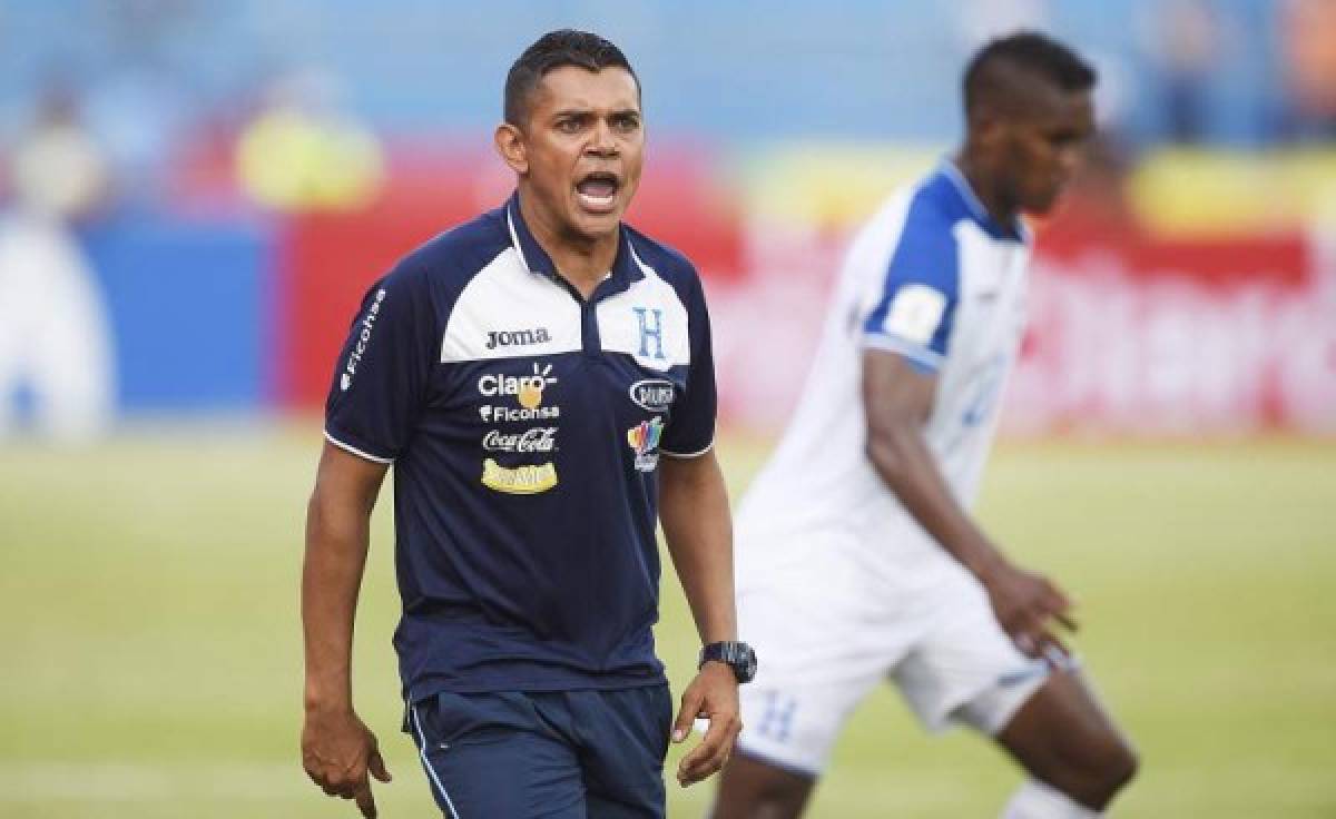 Honduras vs PanamÃ¡ Hexagonal de Concacaf rumbo a Rusia 2018 , Los panameÃ±os derrotaron de visitante, selecciÃ³n nacional Honduras.Viernes 11 noviembre 2016.- Amado Guevara asistente tÃ©cnico