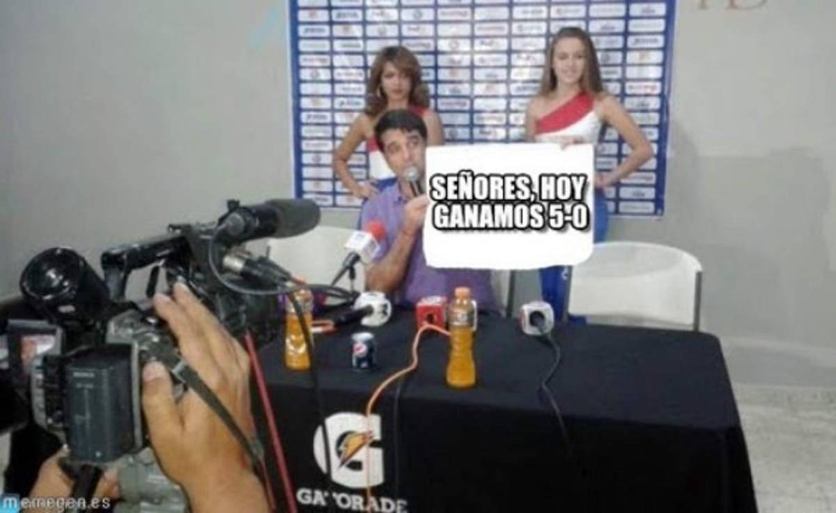 Con memes, así motivan los aficionados a Motagua antes de medirse al América