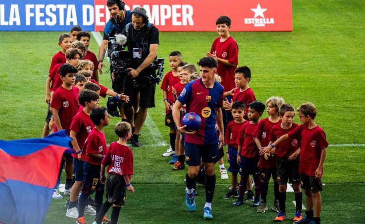 Barcelona, goleado en el Joan Gamper: Presentó dos fichajes, regresó Lamine Yamal y los dorsales confirmados