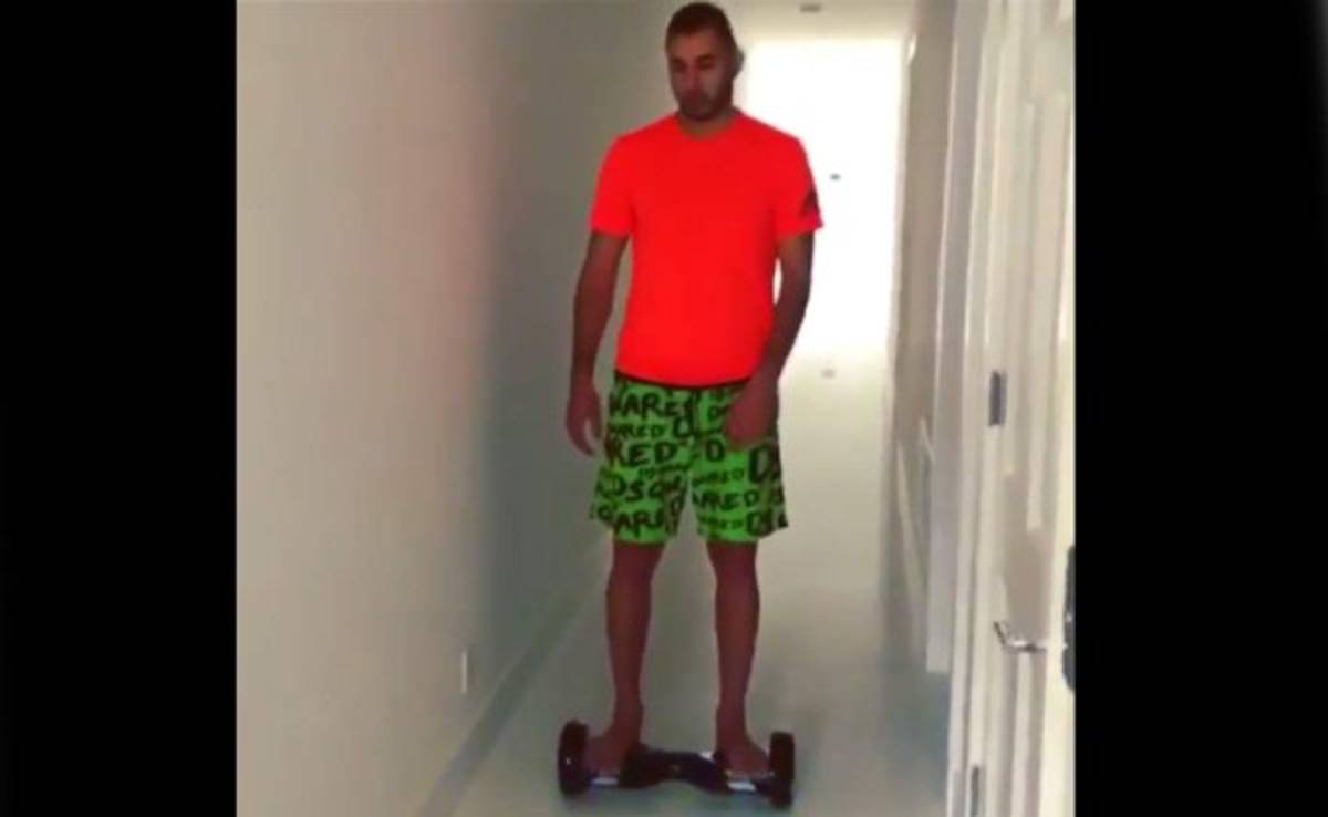 VIDEO: Así se desplaza Karim Benzema por su casa